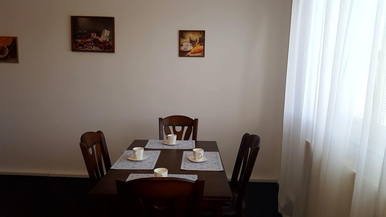 Penzion Arti Prag Exteriör bild